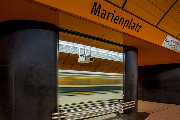 Spiegel - U-Bahnstation München