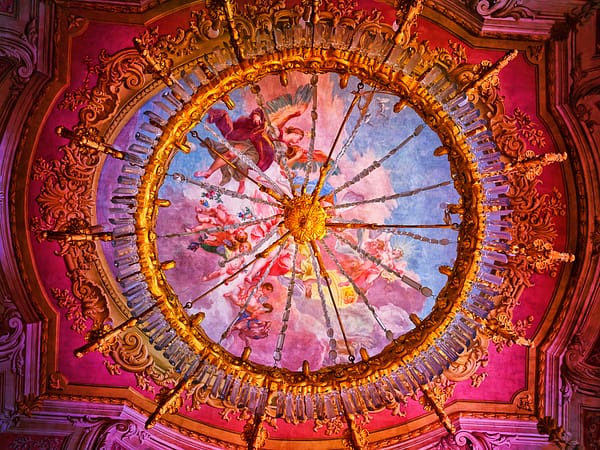 Farbenprächtiges Gemälde im Palazzo Pisani Moretta aus "Dimore Veneziane"