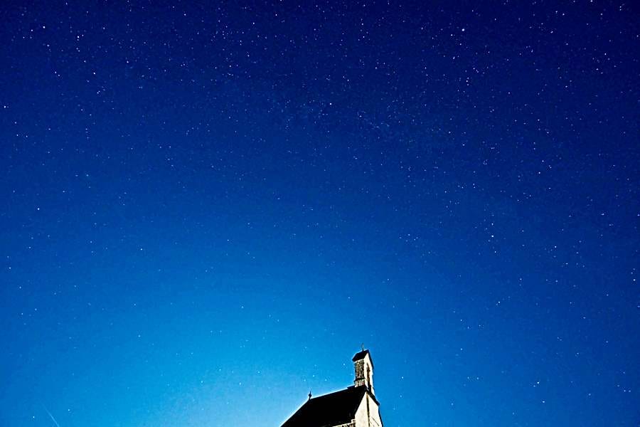 Sternenhimmel über Wendelstein-Kapelle